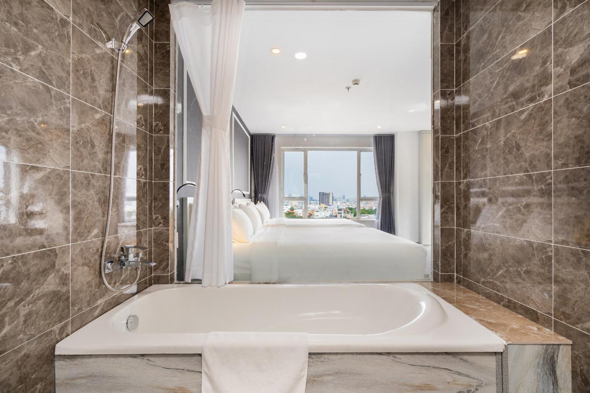 Huazhu Hotel Ho Si Minh-város Kültér fotó
